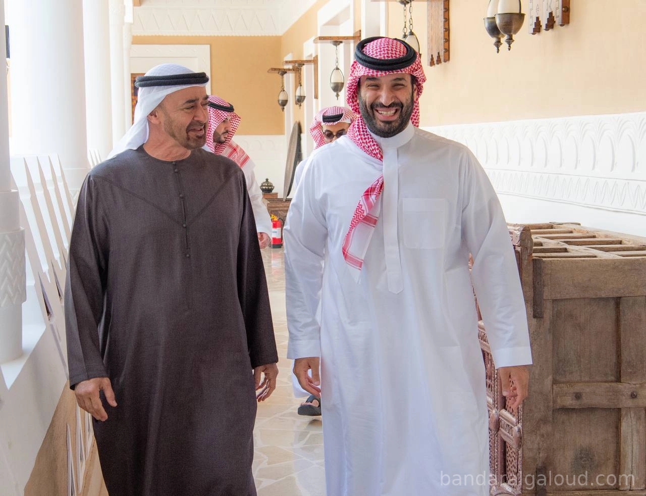 سمو سيدي ولي العهد يستقبل سمو رئيس دولة الإمارات العربية المتحدة، ويستعرضان العلاقات الأخوية بين البلدين - صورة 1