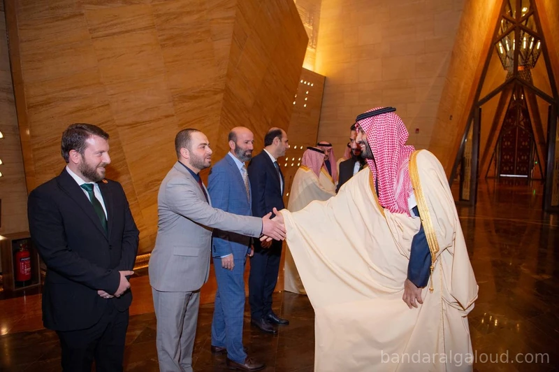 سمو سيدي ولي العهد يستقبل رئيس الجمهورية العربية السورية - صورة 4