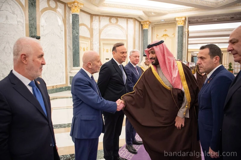 سمو سيدي ولي العهد يستقبل فخامة رئيس الجمهورية اللبنانية في الديوان الملكي. - صورة 13