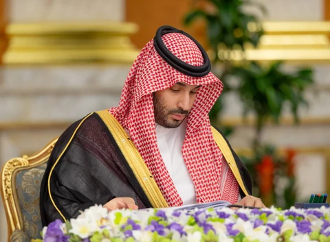 سمو سيدي ولي العهد يرأس جلسة مجلس الوزراء في جدة.