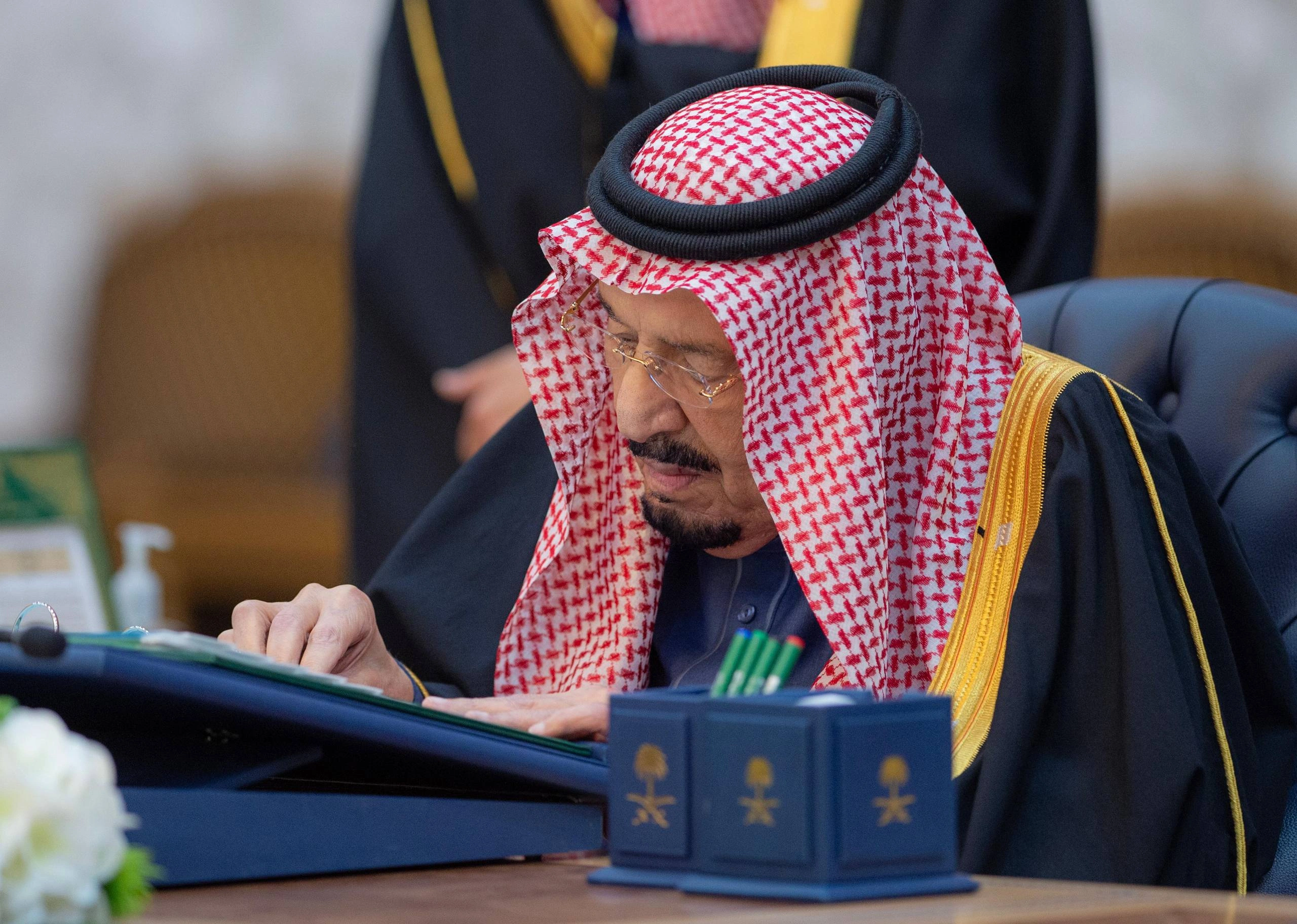 سيدي خادم الحرمين الشريفين يرأس جلسة مجلس الوزراء في الرياض - صورة 1
