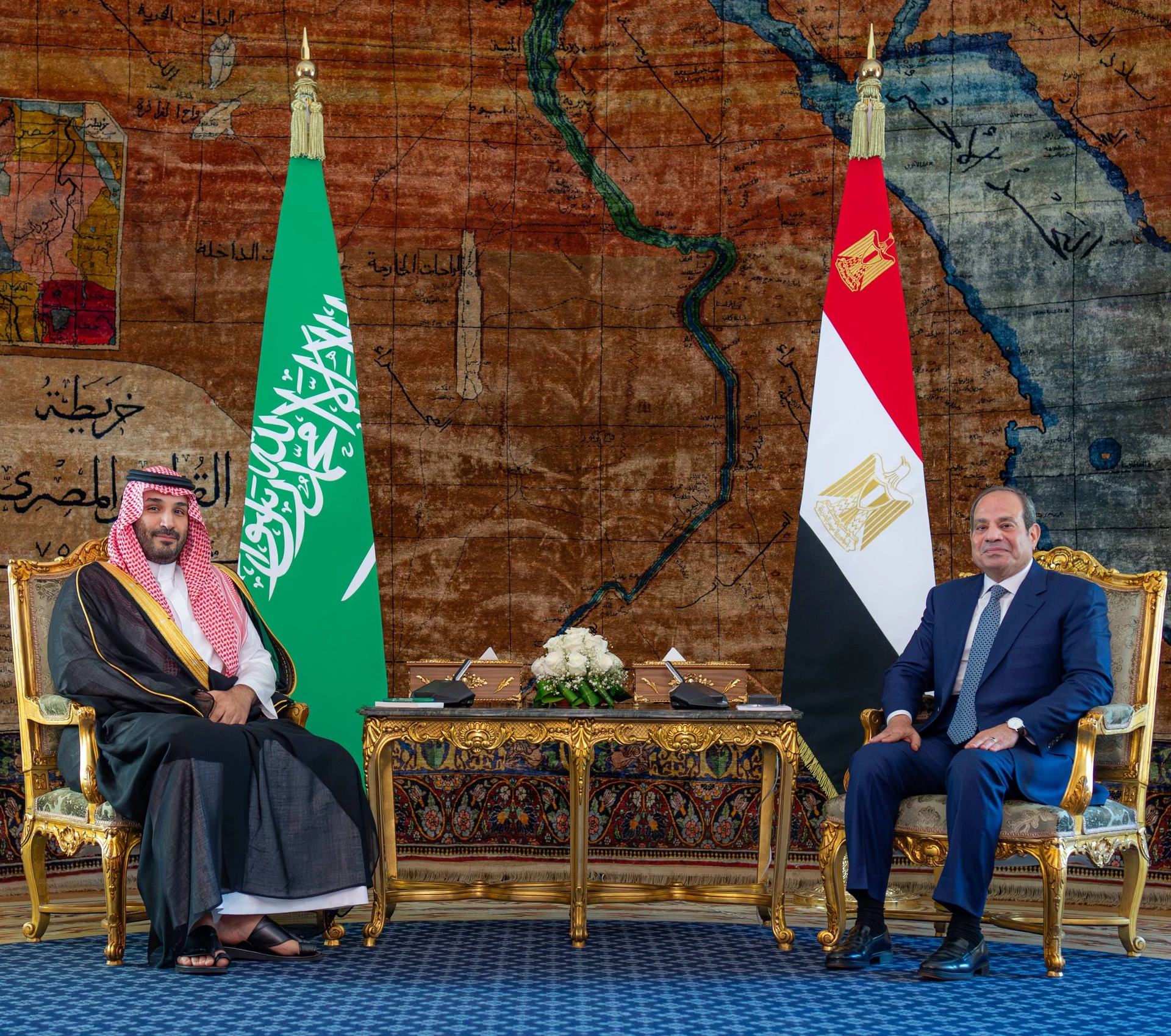سمو سيدي ولي العهد يلتقي الرئيس المصري ويعقدان لقاءً ثنائياً وجلسة مباحثات موسعة. - صورة 1