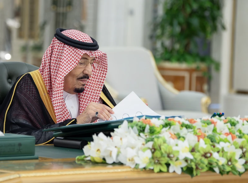 سيدي خادم الحرمين الشريفين يرأس جلسة مجلس الوزراء اليوم في جدة - صورة 2