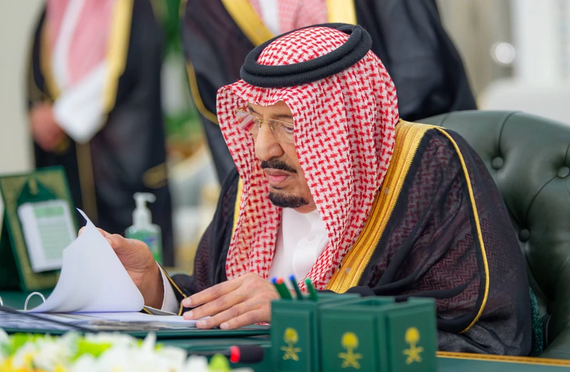 سيدي خادم الحرمين الشريفين يرأس جلسة مجلس الوزراء اليوم في جدة - صورة 2