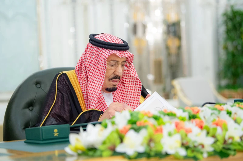 سيدي خادم الحرمين الشريفين يرأس جلسة مجلس الوزراء اليوم في جدة - صورة 3