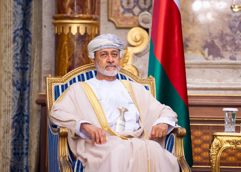 سمو سيدي ولي العهد يلتقي سلطان عُمان, ويستعرضان العلاقات الأخوية بين البلدين - صورة 5