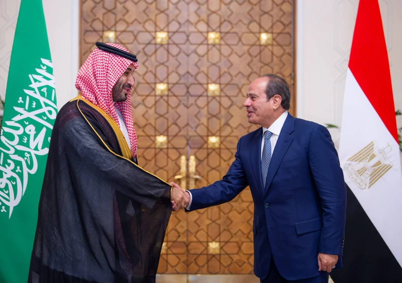 سمو سيدي ولي العهد يلتقي الرئيس المصري ويعقدان لقاءً ثنائياً وجلسة مباحثات موسعة. - صورة 7