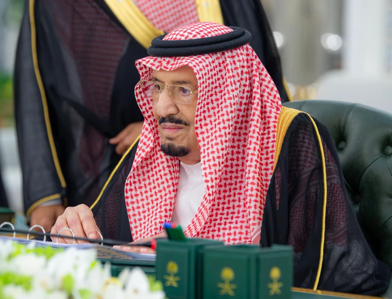 سيدي خادم الحرمين الشريفين يترأس جلسة مجلس الوزراء اليوم في جدة. - صورة 2